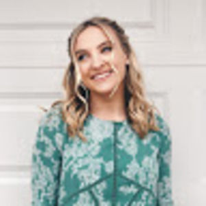 Meet your Posher, Carly